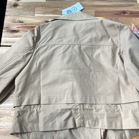 UNIVERSAL STANDARD Leonard Cropped Trench Coat Size XS Tan NWT IN STORE NOW - Picture 4 of 5